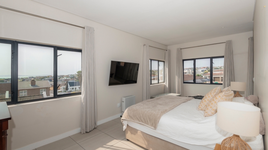 3 Bedroom Property for Sale in Myburgh Park Western Cape